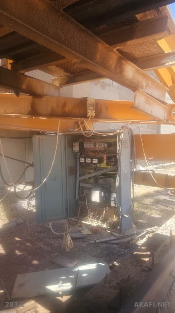 À vendre : 2 grues à tour Yongmao ST70/30 – Capacité 12 tonnes – Modèle 2011