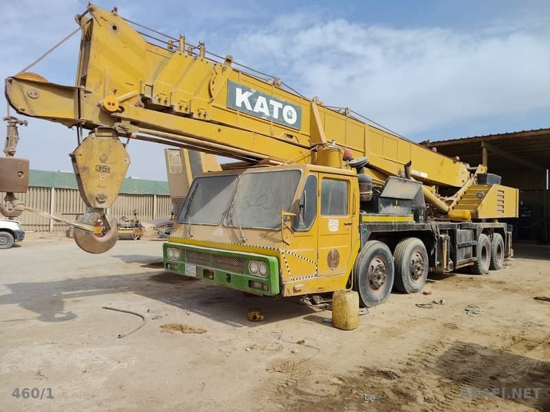 À vendre : grue sur camion Kato NK-350 capacité 35 tonnes – Annonce n° 10015