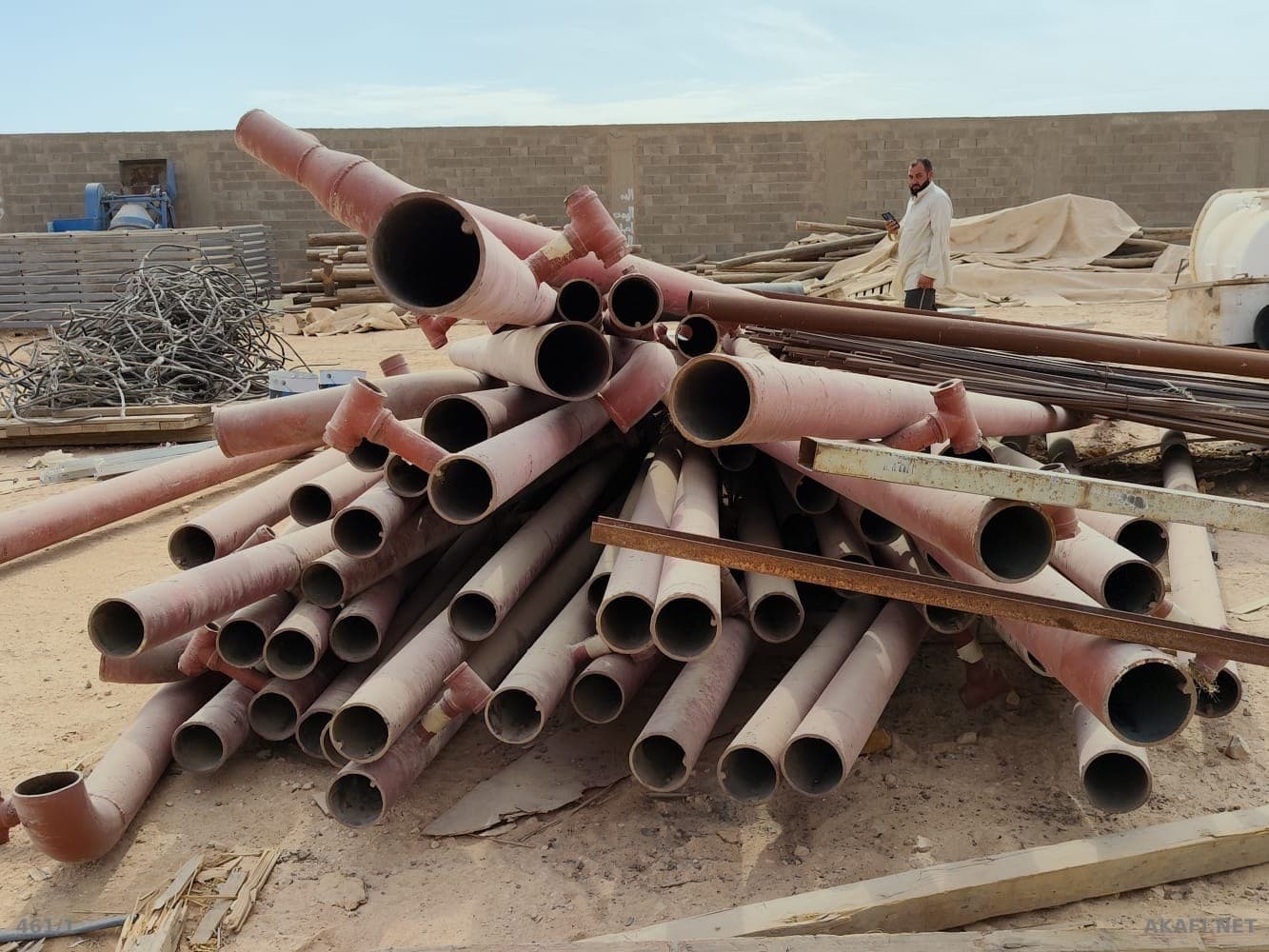 For Sale: Industrial Iron Pipes with Fittings and Branches – Ad No. 10016
